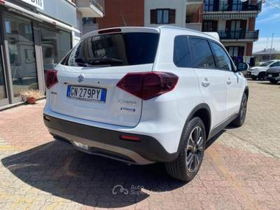 Suzuki Vitara 1.4 129CV Hybrid  4X4 TOP Bianco usata Boves