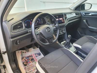 Volkswagen T-Roc 1.6 TDI SCR Advanced TUA DA 199,00 AL MESE Bianco usata San Giuseppe Vesuviano
