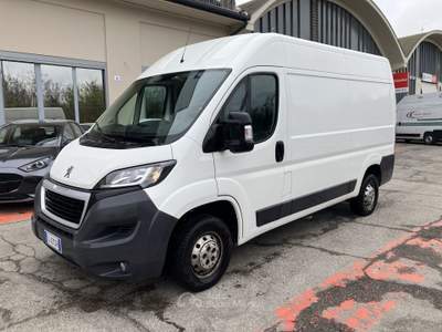 Peugeot Boxer 335 L2H2 2.0 BlueHDi 160cv Bianco usata Fornovo di Taro