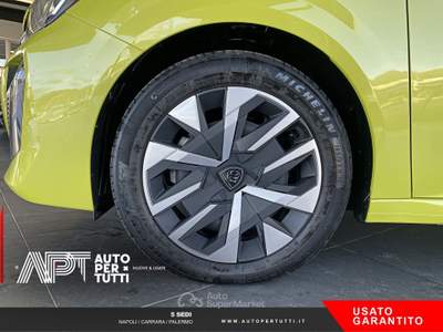 Peugeot 208 208 1.2 puretech Active s&s 100cv Giallo usata Carrara