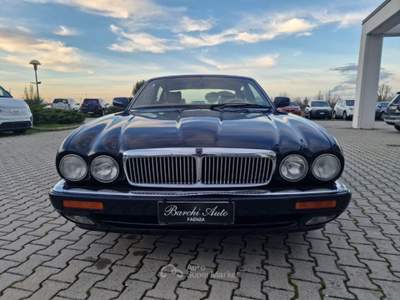 Jaguar XJ 4.0 cat automatic Blu/Azzurro usata Faenza