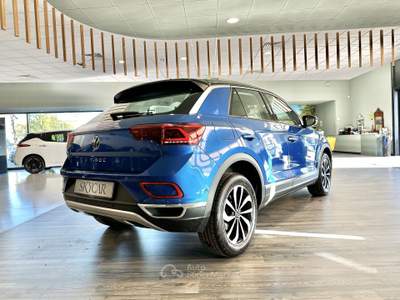 Volkswagen T-Roc 2.0 TDI SCR 150 CV DSG Advanced Full led Blu/Azzurro usata Foligno
