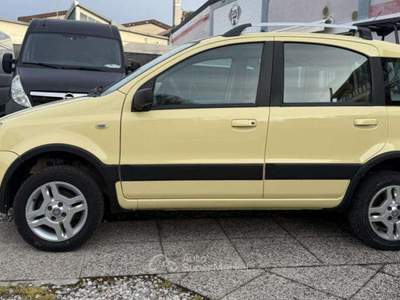 Fiat Panda Panda 1.2 Climbing 4x4 Giallo usata CASTEL MAGGIORE