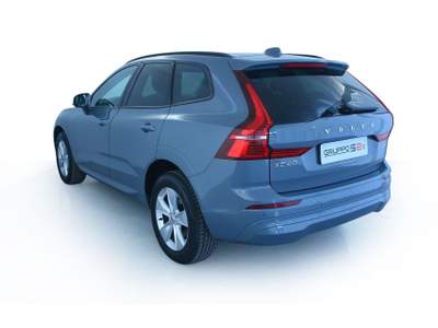 Volvo XC60 B4 D AWD automatico Momentum Park Assist Camera/Fari LED/Cerchi 18'' Grigio usata Feltre
