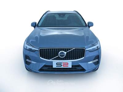 Volvo XC60 B4 D AWD automatico Momentum Park Assist Camera/Fari LED/Cerchi 18'' Grigio usata Feltre