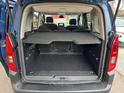 Citroen Berlingo 1.2 puretech 110cv Shine Blu/Azzurro usata Cernusco sul Naviglio