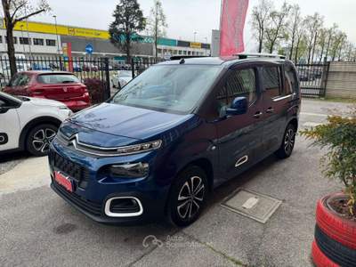 Citroen Berlingo 1.2 puretech 110cv Shine Blu/Azzurro usata Cernusco sul Naviglio