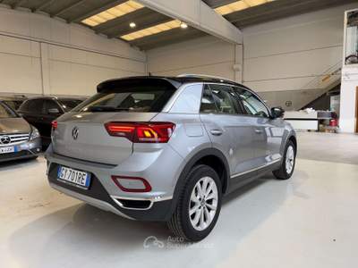 Volkswagen T-Roc T-Roc I 2022 1.0 tsi Style 115cv - PARI AL NUOVO Argento usata POMPIANO