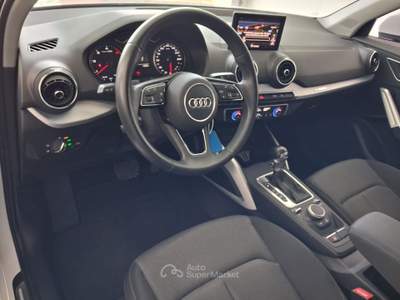 Audi Q2 S tronic Business Design Bianco usata Alberobello