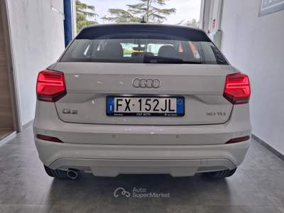 Audi Q2 S tronic Business Design Bianco usata Alberobello