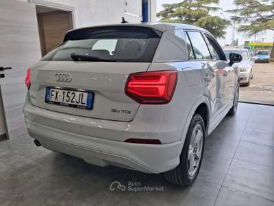 Audi Q2 S tronic Business Design Bianco usata Alberobello