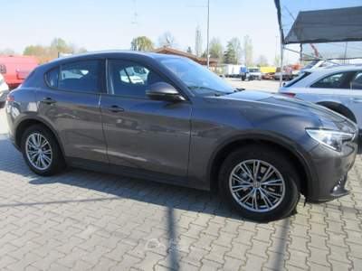 Alfa Romeo Stelvio Stelvio 2020 2.2 t Business Q4 190cv auto Grigio usata Medolla