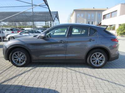 Alfa Romeo Stelvio Stelvio 2020 2.2 t Business Q4 190cv auto Grigio usata Medolla