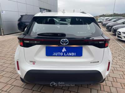 Toyota Yaris Cross 1.5h Active fwd 116cv e-cvt Bianco usata Sarego