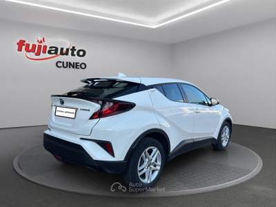 Toyota C-HR C-HR 1.8h Active e-cvt Bianco usata Cuneo