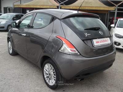 Lancia Ypsilon 16V 95 CV 5 porte S&S Gold Grigio usata Qualiano