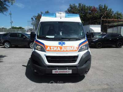 Peugeot Boxer AMBULANZA Bianco usata Qualiano