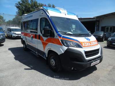Peugeot Boxer AMBULANZA Bianco usata Qualiano