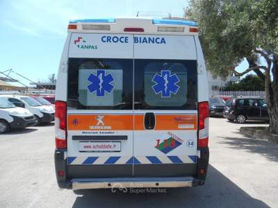 Peugeot Boxer AMBULANZA Bianco usata Qualiano