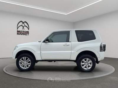 Mitsubishi Pajero 3.2 100th Auto Bianco usata Roma