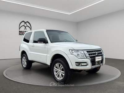 Mitsubishi Pajero 3.2 100th Auto Bianco usata Roma