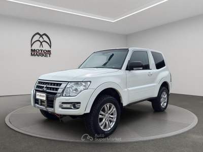 Mitsubishi Pajero 3.2 100th Auto Bianco usata Roma