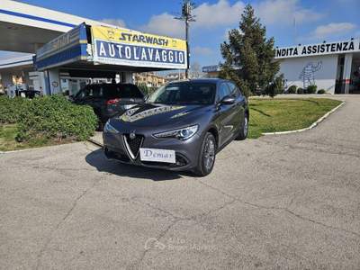 Alfa Romeo Stelvio 2.2 T.diesel 210 CV AT8 Q4 Bus. Grigio usata Pomezia