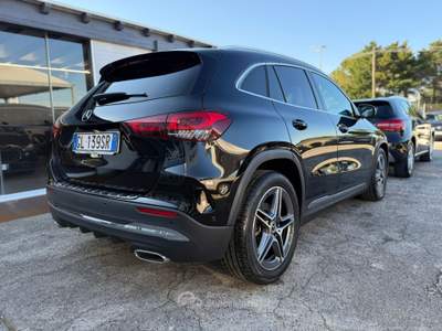 Mercedes-Benz GLA GLA 180 d Automatic Premium Nero usata Mesagne