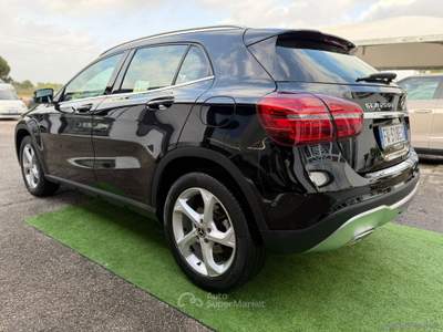 Mercedes-Benz GLA GLA 200 d Automatic Premium Nero usata Mesagne