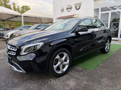 Mercedes-Benz GLA GLA 200 d Automatic Premium Nero usata Mesagne