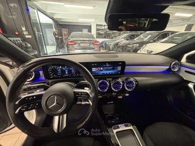 Mercedes-Benz Classe A A 180 d Automatic AMG Line Premium Bianco usata Torino