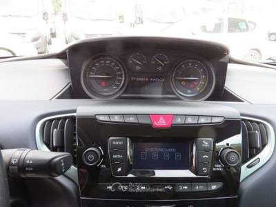 Lancia Ypsilon 1.0 FireFly 5 porte S&S Hybrid km 10000 Bianco usata Tolentino