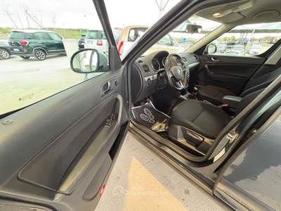 Skoda Yeti Outdoor 2.0 TDI CR 110 CV 4x4 Elegance Grigio usata ALTAMURA