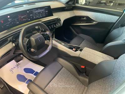 Peugeot 3008 Hybrid 145 e-DCS6 Allure PROMO Blu/Azzurro usata Casalgrande