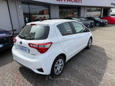 Toyota Yaris 1.5 Hybrid 5 porte Active Plus Bianco usata Sesto San Giovanni
