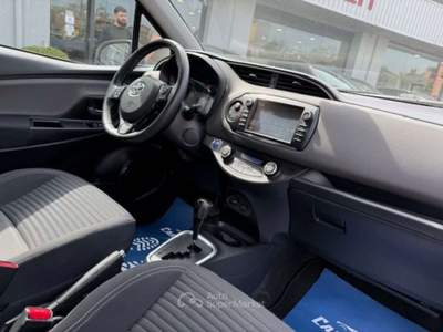 Toyota Yaris 1.5 Hybrid 5 porte Active Plus Bianco usata Sesto San Giovanni