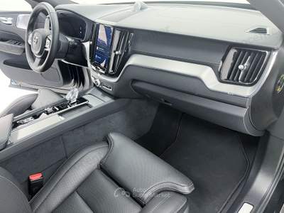 Volvo XC60 T8 PLUG IN ULTRA BLACK EDITION AWD AUT Nero usata Bassano del Grappa