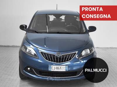 Lancia Ypsilon 1.0 FireFly 70cv S&S Hybrid GOLD Blu/Azzurro usata Prato