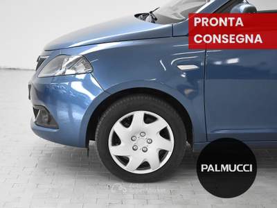 Lancia Ypsilon 1.0 FireFly 70cv S&S Hybrid GOLD Blu/Azzurro usata Prato