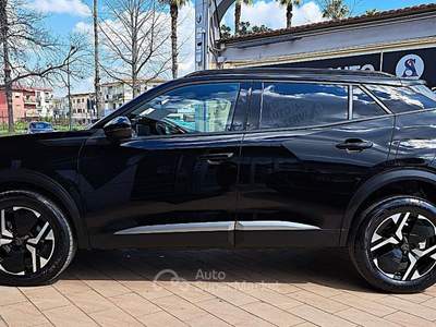 Peugeot 2008 2008 1.2 puretech Allure s&s 100cv Nero usata Casoria