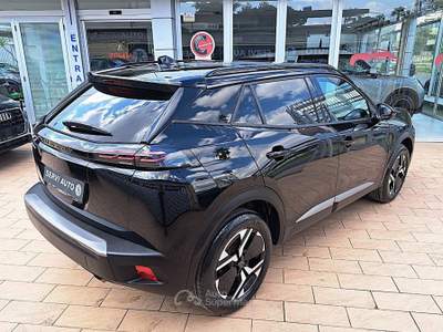 Peugeot 2008 2008 1.2 puretech Allure s&s 100cv Nero usata Casoria