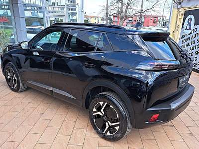 Peugeot 2008 2008 1.2 puretech Allure s&s 100cv Nero usata Casoria