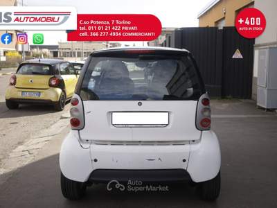 Smart ForTwo smart city coupé/cabrio 600 smart & passion silverstyle 40KW ANNO 2001 Bianco usata Torino