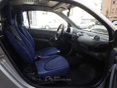 Smart ForTwo smart city coupé/cabrio 600 smart & passion silverstyle 40KW ANNO 2001 Bianco usata Torino