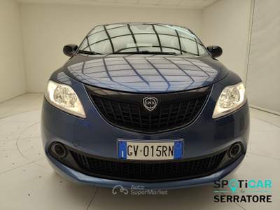 Lancia Ypsilon III 2021 1.0 firefly hybrid Oro s&s 70cv Blu/Azzurro usata Erba