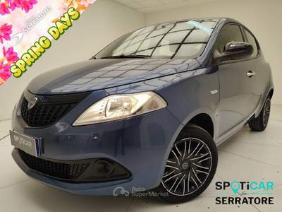 Lancia Ypsilon III 2021 1.0 firefly hybrid Oro s&s 70cv Blu/Azzurro usata Erba