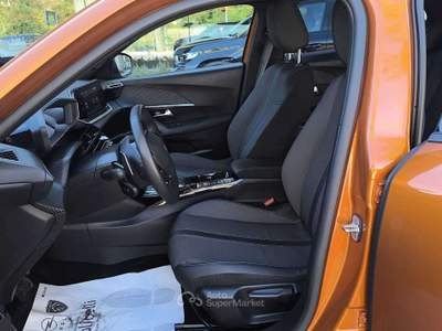 Peugeot 2008 2ª serie PureTech 130 S&S EAT8 Allure Arancione usata Perugia