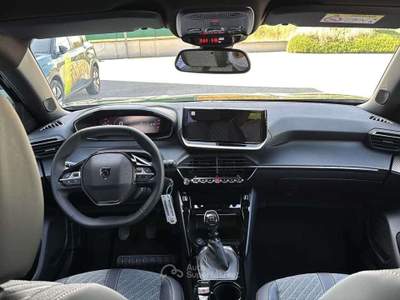 Peugeot 2008 ALLURE Nero usata Perugia