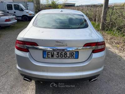Jaguar XF vettura per operatori del settore Argento usata Parma