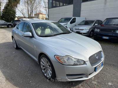 Jaguar XF vettura per operatori del settore Argento usata Parma
